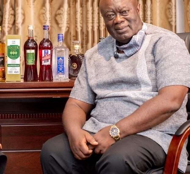 GIHOC Employees Aggressively Protest For The Sack Of MD, Cites Salary Non-payment, Poor Working Conditions As Reasons 1 GIHOC Employees Aggressively Protest For The Sack Of MD, Cites Salary Non-payment, Poor Working Conditions As Reasons