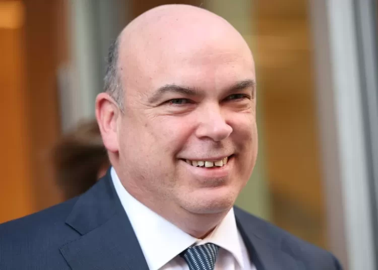 Mike Lynch Extradited to U.S To Face Criminal Charges 1 Mike Lynch has been extradited to U.S, to face criminal fraud charges in his cases against HP.