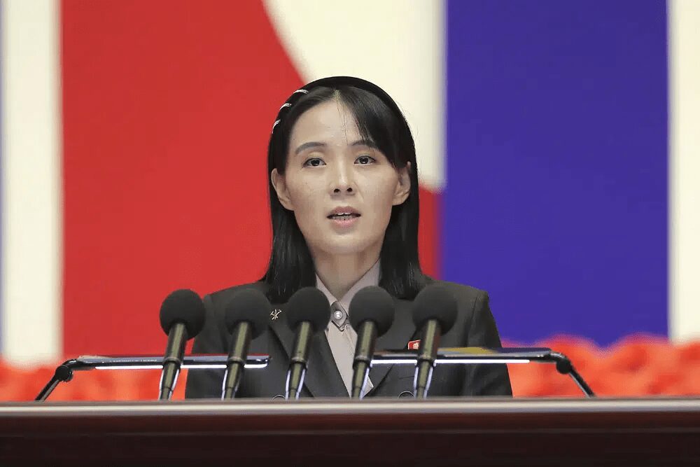 South Korea, U.S Militaries Stage Massive Live-Fire Drills Near North Korean Border 2 g2zptvnl