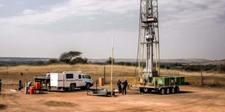 Invictus Energy Confirms Oil, Gas and Helium find in Zimbabwe 1 oil discovery onshore discord 768x384 1