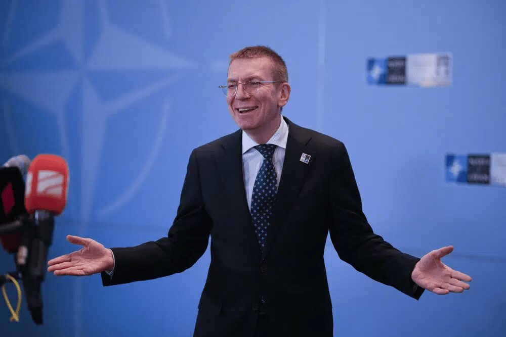 Latvian Lawmakers Select Foreign Minister As New President 3 pijie1n3