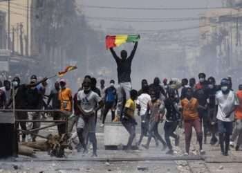 Violent demonstration has erupted in Senegal, as students crush with Security forces.