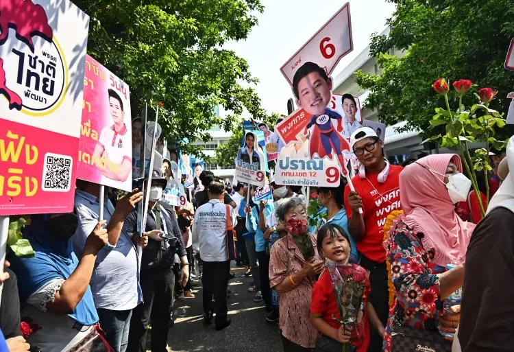 <strong>Thais Demand New Era As Election Nears</strong> 1 Political Parties have intensified their campaign as May 14 election nears