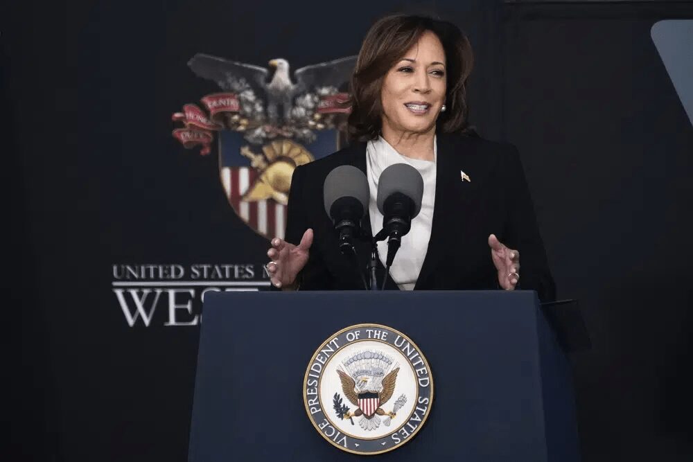 Harris Delivers Commencement Speech At U.S Military Academy 3