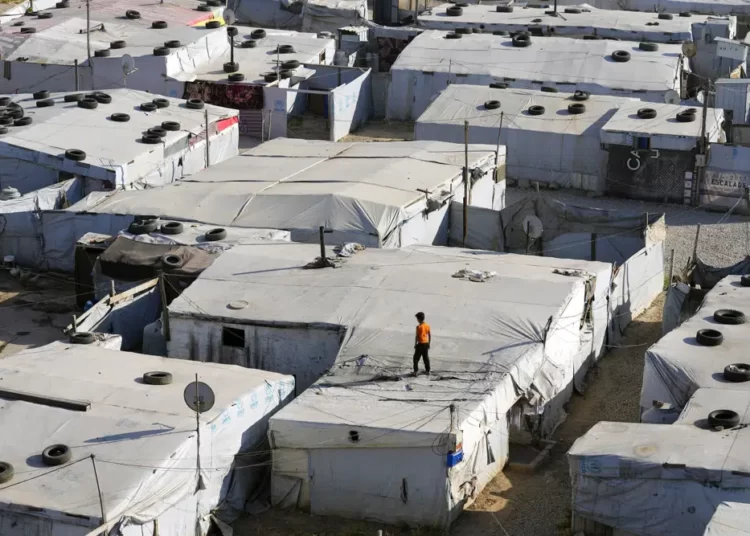 Aid Groups Struggle To Finance Assistance For Syrian Refugees 1 Aid agencies are yet again struggling to draw the world's attention back to Syria in a two-day donor conference hosted by the European Union in Brussels for humanitarian aid.