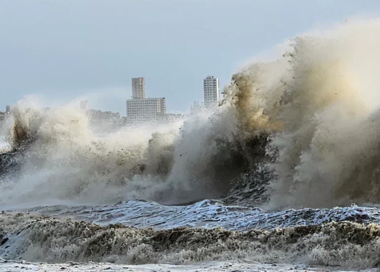 Cyclone Biparjoy Rocks India And Pakistan, As Thousands Get Evacuated 1 Cyclone Biparjoy.