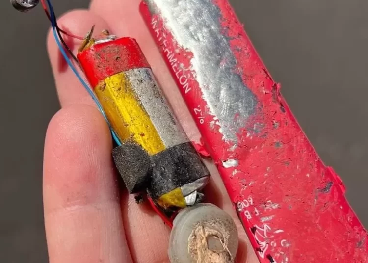 Disposable vapes contain valuable materials like lithium batteries and copper.