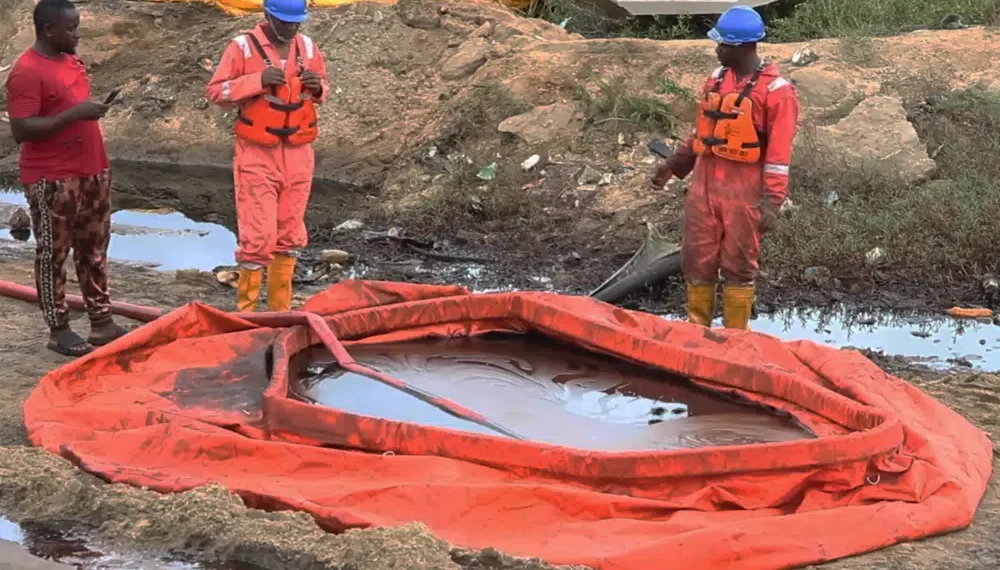 Shell Nigeria Discover An Oil Spillage From Their Oil Farm 1 Shell Nigeria Discover An Oil Spillage From Their Oil Farm