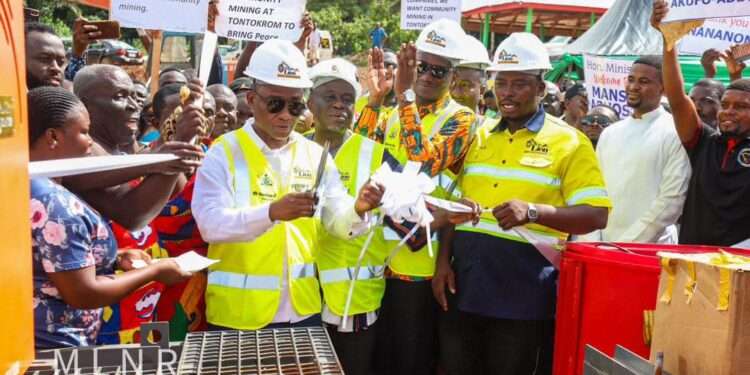 Deputy Lands Minister Launches Atwimanso CMS: 2000 Direct Jobs To Be Created 1 Deputy Minister for Lands and Natural Resources in charge of Mines, Hon. George Mireku Duker.