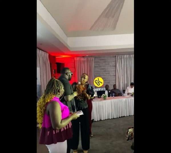 Medikal Buys Copy Of Yvonne Nelson’s Book For GH₵100,000 1 Medikal buys a copy of Yvonne Nelson's memoir