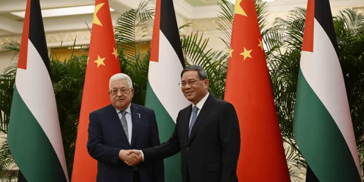 Chinese Premier Holds Talks With Palestinian President 1 Chinese Premier Li Qiang, right, receives Palestinian President Mahmud Abbas at the Great Hall of the People in Beijing on Thursday, June 15, 2023.
