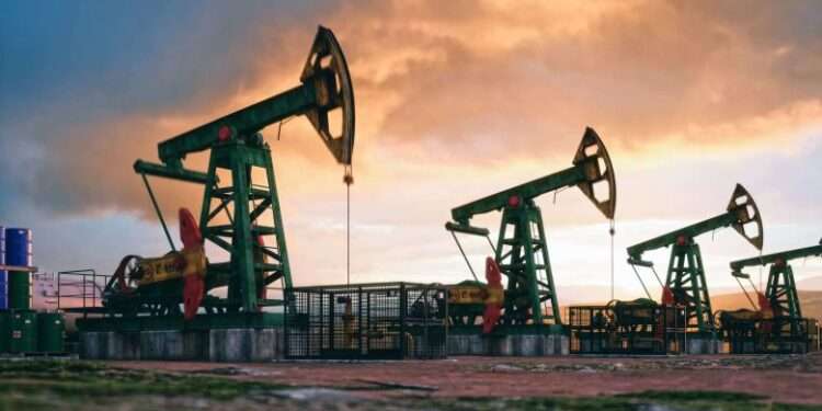 Oil Firm Warns Of Oil And Gas Production Cut 1 CEO of Shell has expressed concerns about the decline in oil and gas production.