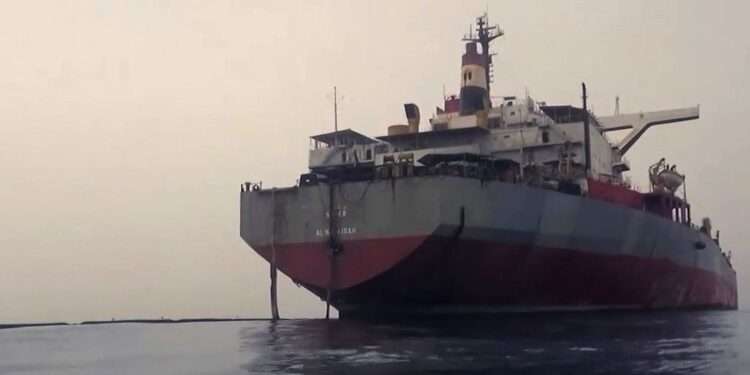 UN Commence Operation In Yemen To Counter Oil Spillage In The Red Sea 1 The FSO Safer, moored off Yemen's west coast.