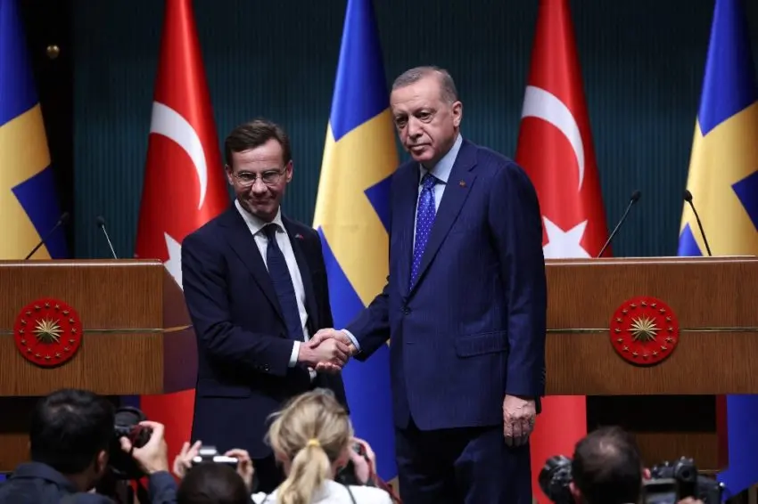 Preview For NATO's Summit In Vilnius 5 Turkish President Recep Tayyip Erdogan R shakes hand with Swedish Prime Minister Ulf Kristersson L