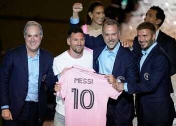 Inter Miami Unveils Messi and Sergio Busquets to A Sold Out Crowd 1 Inter Miami Unveils Messi and Sergio Busquets to A Sold Out Crowd
