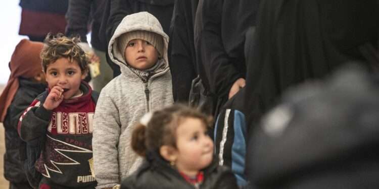 UK Ministers Unable To Provide Numbers For Children Asylum Seekers Due To Record Keeping 1 Government is unable to provide the overall number of people or the age of the youngest due to bad record-keeping, according to peer-reviewed queries.