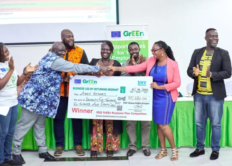 SNV Supports 83 Entrepreneurs to Receive General Agriculture Certification in GrEEn Project 1 SNV Supports 83 Entrepreneurs to Receive General Agriculture Certification in GrEEn Project