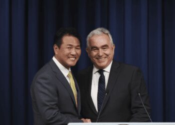 South Korean Deputy National Security Director Kim Tae-hyo, left, and U.S. National Security Coordinator for Indo-Pacific Affairs, Kurt Campbell.