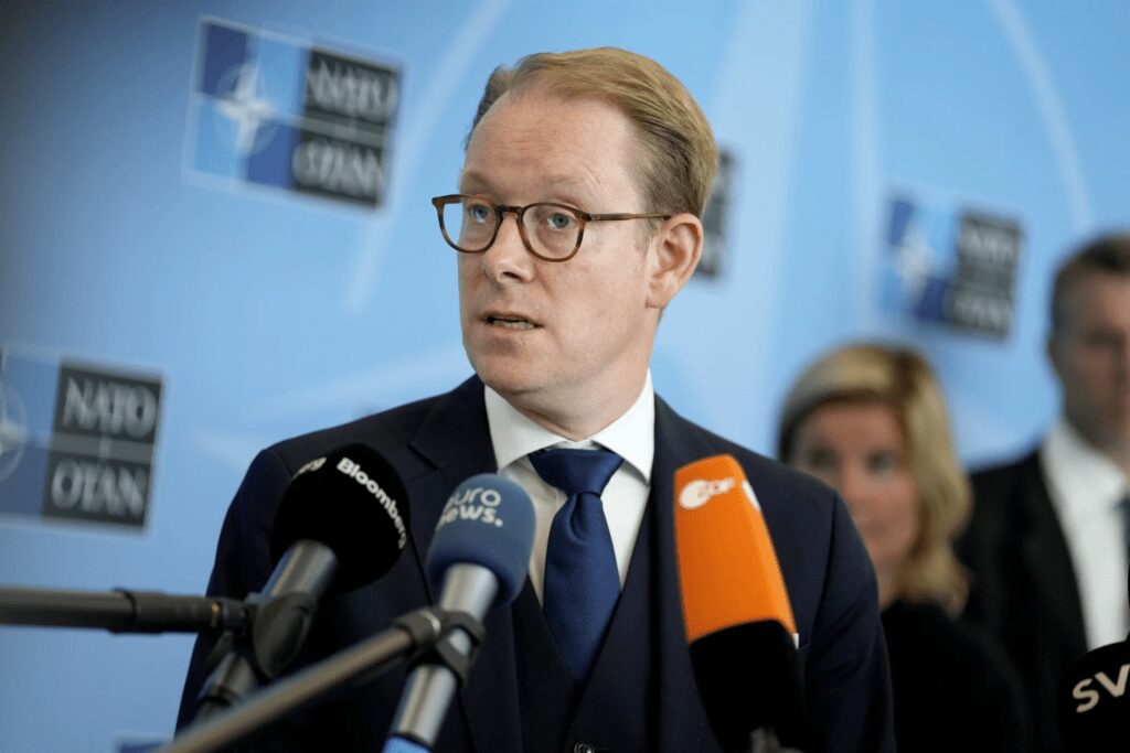 Erdogan Lays Condition For Sweden’ NATO Bid Approval 2 pf243op6