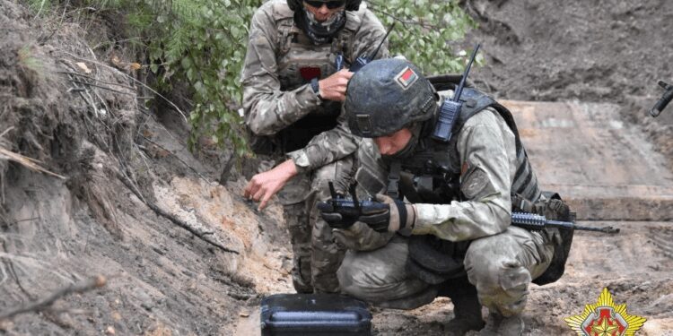 Wagner Mercenaries Launch Joint Military Exercises With Belarusian Special Forces 1 A Wagner Group fighter and a Belarusian special forces member in a joint training exercise at the Brest military range outside Brest, Belarus.