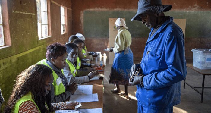 Voting in Zibabwe enters day two due to delays.