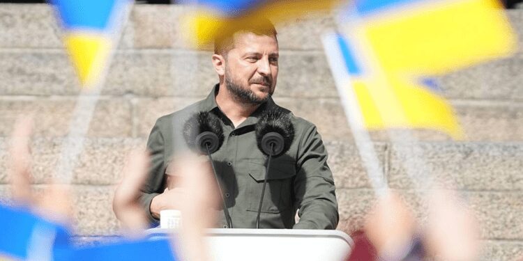 Zelenskyy Addresses Crowd Outside Danish Parliament 1 7li08b7o