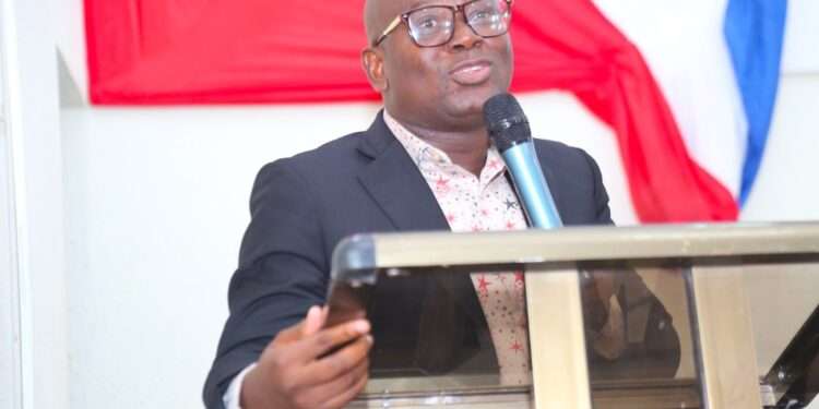 President of Ghana National Association of Teachers (GNAT), Rev Isaac Owusu.