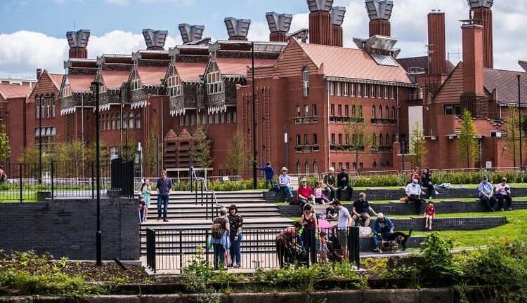 UK Tertiary Institutions Amend Lecture Schedules For Students To Access Part-Time Jobs 1 De Montfort University In Leicestershire.