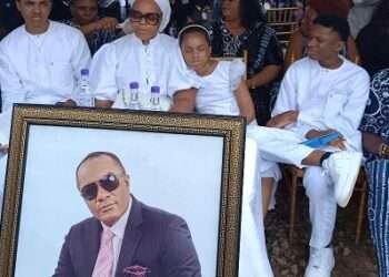 The wife and children of Saint Obi