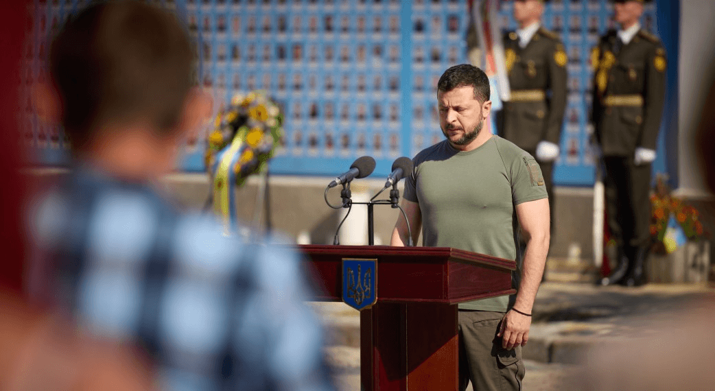 Zelenskyy Pays Tribute To Soldiers Killed In Ongoing War 1 Zelenskyy Pays Tribute To Soldiers Killed In Ongoing War