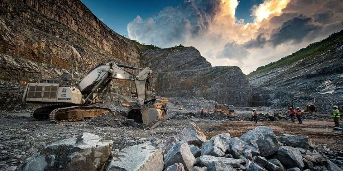 Gold Fields Plans to Make Decision on Ghana Mine by Early 2024 1 Gold Fields Plans to Make Decision on Ghana Mine by Early 2024