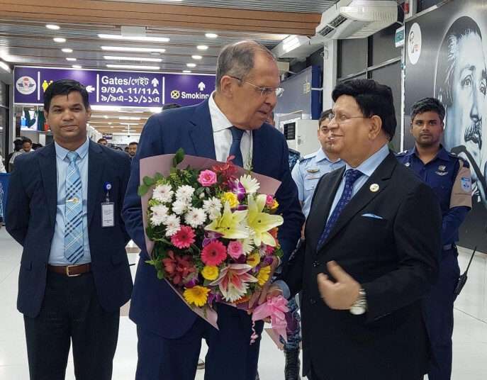 Russian Foreign Minister, Sergey Lavrov(center) is welcomed by Bangladesh Foreign Minister, AK Abdul Momen(left).