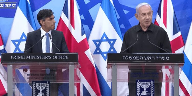 Israeli Prime Minister, Benjamin Netanyahu (right) speaks alongside UK Prime Minister, Rishi Sunak.