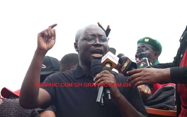Minority Fumes At BOG Governor For Refusing To Receive Its Petition In Person 1 AAAAATO ghana news