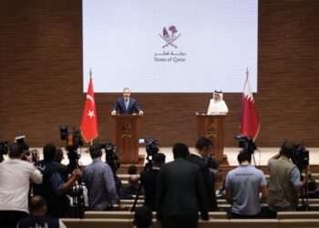 Qatar And Turkey Concerned About Escalation Of Israel-Hamas War 8 Turkish Foreign Minister Hakan Fidan (L) and Prime Minister and Minister of Foreign Affairs of Qatar, Mohammed bin Abdulrahman bin Jassim Al Thani (R) hold a joint press conference in Doha.
