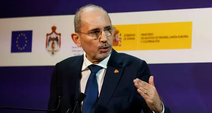 Jordanian deputy Prime Minister and Foreign Minister. Ayman Al-Safadi at the press conference in Barcelona.