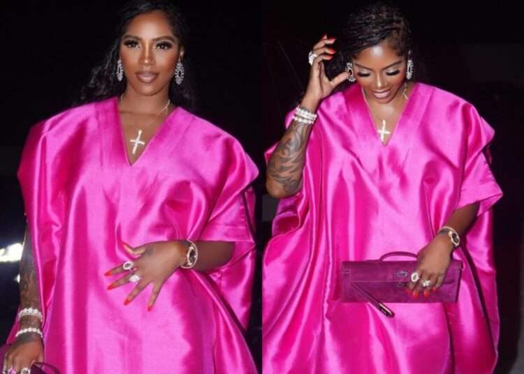 Tiwa Savage Gets Many Talking After Sharing Cryptic Message 1 Award-winning Nigerian singer, Tiwa Savage