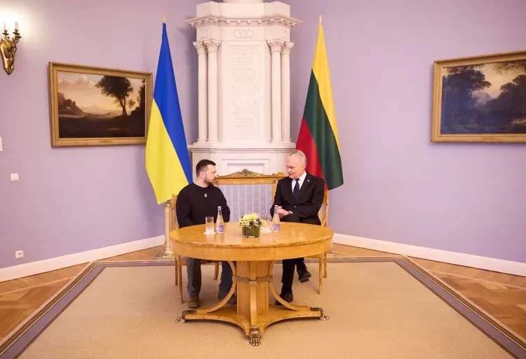 Lithuania To Provide Ukraine With Weapons Worth Almost $220m 1 Lithuania’s President ,Gitanas Nauseda, right, talks with Ukrainian President Volodymyr Zelenskyy during their meeting in Vilnius, Lithuania.