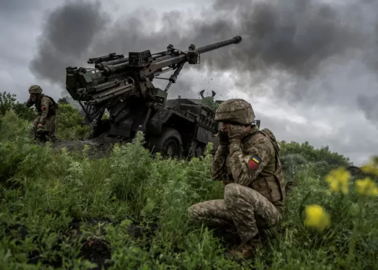 Kremlin Exploiting Kyiv’s Narrowing Window Of Opportunity 1 Ukrainian service members of the 55th Separate Artillery Brigade fire a Caesar self-propelled howitzer towards Russian troops, amid Russia's attack on Ukraine, near the town of Avdiivka in Donetsk region, Ukraine May 31, 2023.
