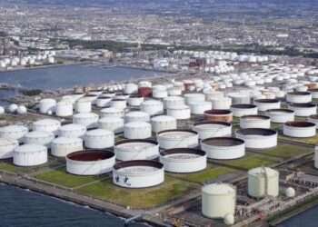 Global Energy Traders Confront Multi-Billion Cash Quandary