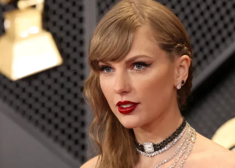 Taylor Swift Threatens To Sue Student 1 Taylor Swift
