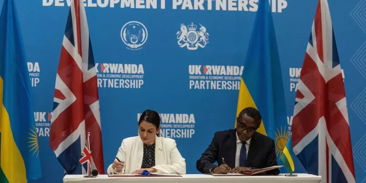 UK-Rwanda asylum deal signed
