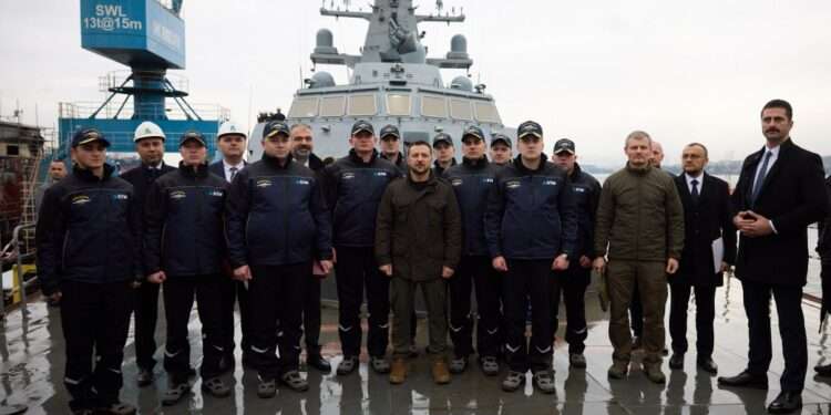 Zelenskyy Visits Shipyards In Turkey 1 President Volodomyr Zelenskyy and Ukrainian navy personnel.