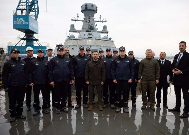 Zelenskyy Visits Shipyards In Turkey 1 President Volodomyr Zelenskyy and Ukrainian navy personnel.