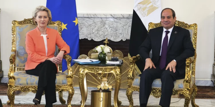 Egyptian President Abdel Fattah el-Sissi, right, and European Commission President Ursula von der Leyen, left