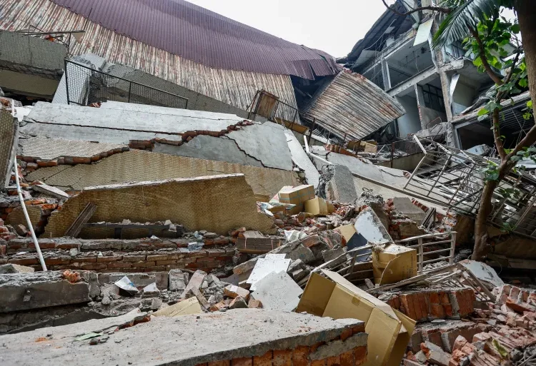 Taiwan Hit With Strongest Quake In 25 Years 1 A printing company’s collapsed factory in New Taipei.