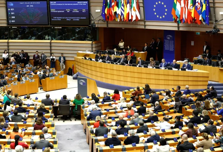 EU Passes Asylum And Migration Package 1 European Parliament President Roberta Metsola, centre right, chairs as Members of European Parliament participate in a series of votes during a plenary session at the European Parliament in Brussels.