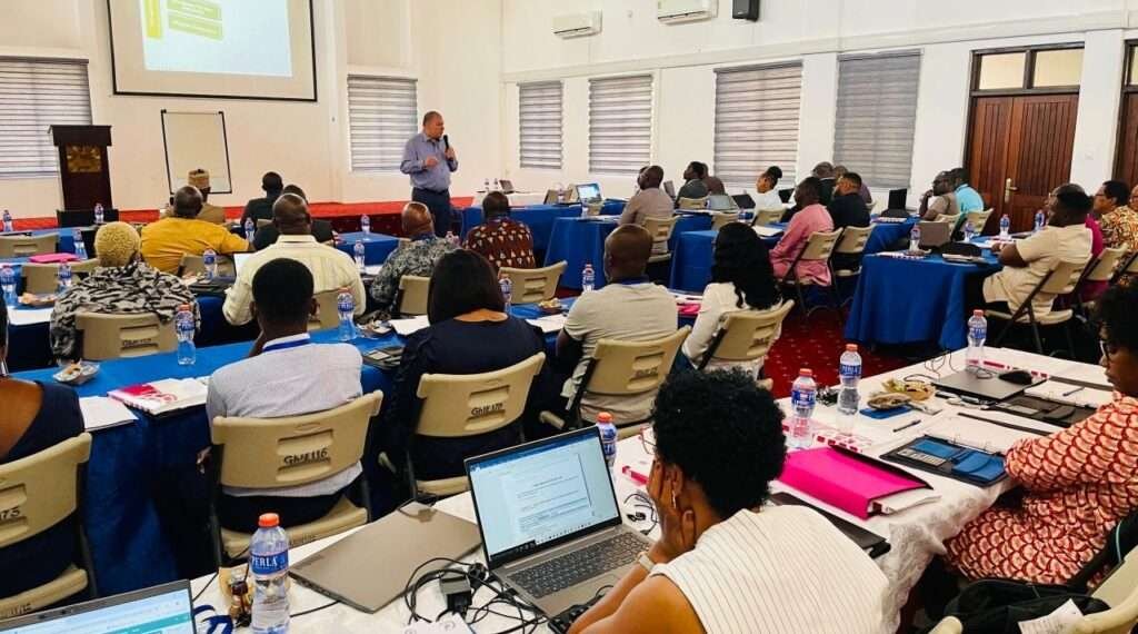 World Bank Revamps Contract Management with GCEA 1 Participants of contract management training at the at the Engineering Centre, Roman Ridge, Accra