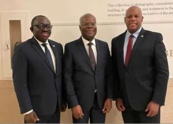 Ghana's Trade Minister Urges US Investment Collaboration 6 K.T. Hammond (center) and representatives of US Chamber of Commerce