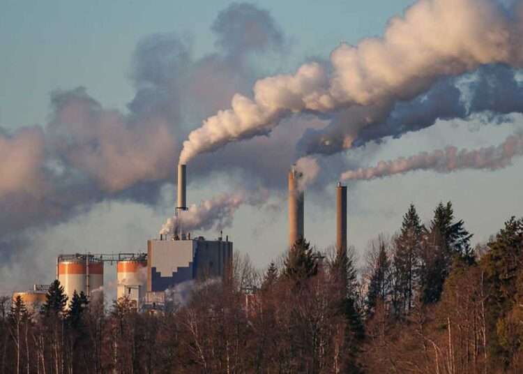 Methane Emissions from Fossil Fuels on a Declining Trajectory Post-2023 Surge 1 Methane Emissions from Fossil Fuels on a Declining Trajectory Post-2023 Surge